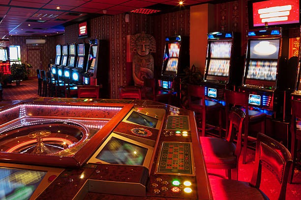 Buffalo King live-dealer table on inatogell platform with professional dealer and HD broadcast